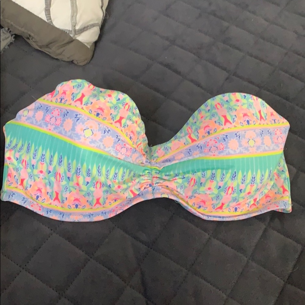 VS Strapless bathing suit top